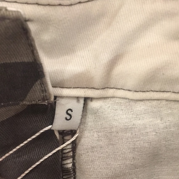 Size S Boxy Grey Army Cargo Pant - Picture 6 of 6